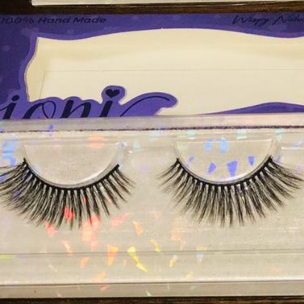 Lashes